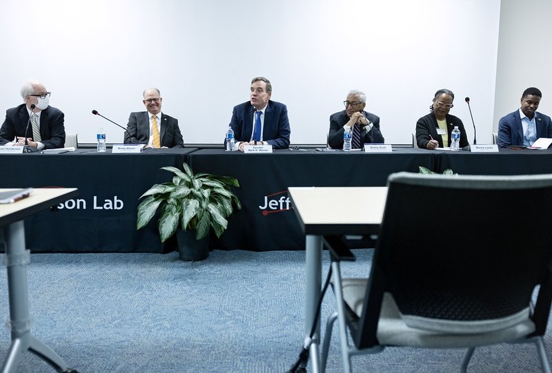 Use - tech components on inspection table